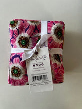 Load image into Gallery viewer, Free Spirit 20pc 'Bright' Fat Quarters
