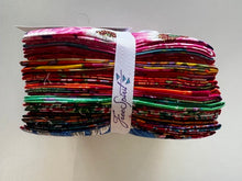 Load image into Gallery viewer, Free Spirit 20pc 'Bright' Fat Quarters